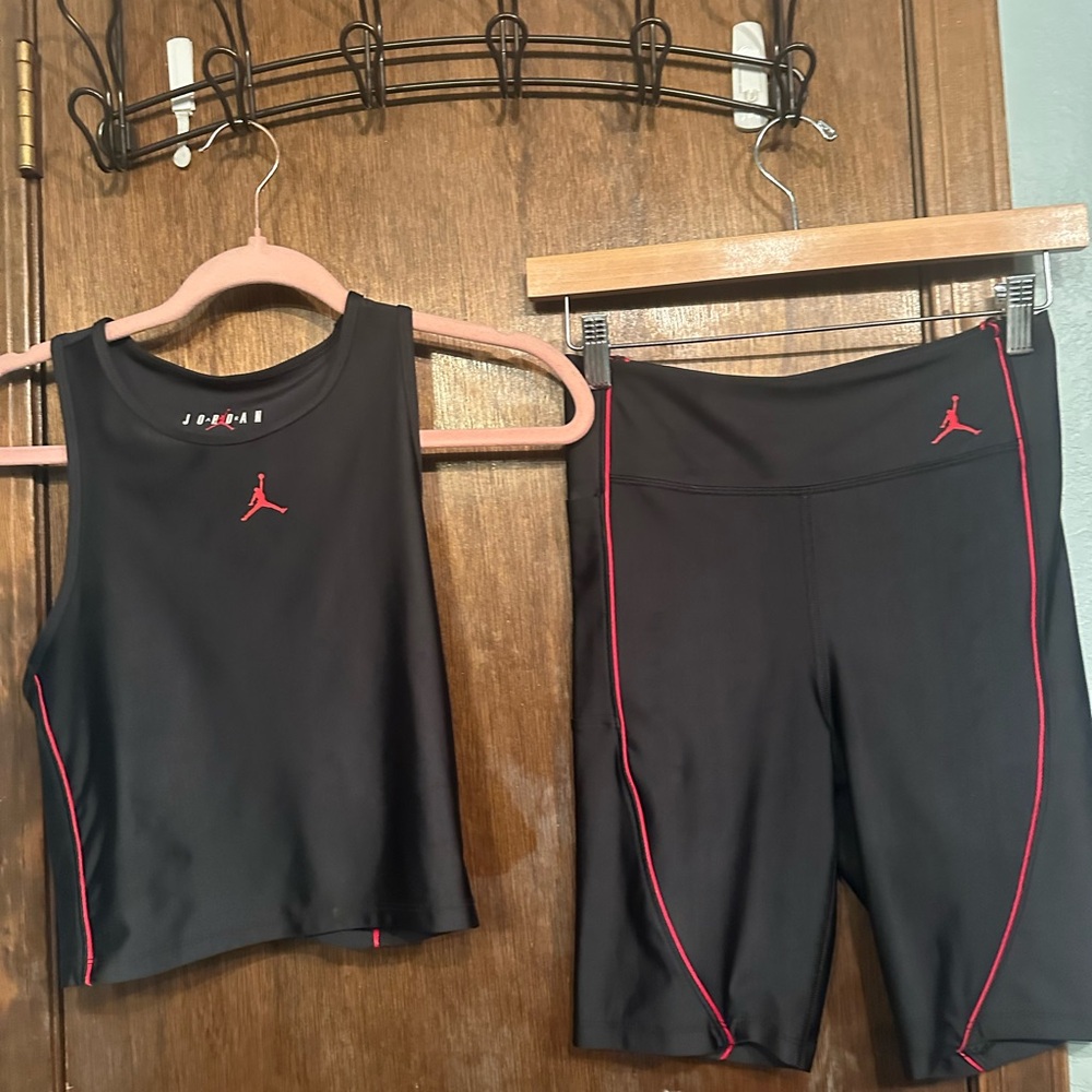 Nike Jordan Black and Red Athletic Set Tight fit